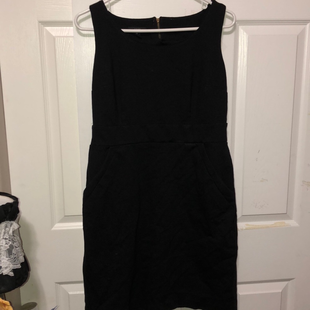 Black Sleeveless Stretchy Dress